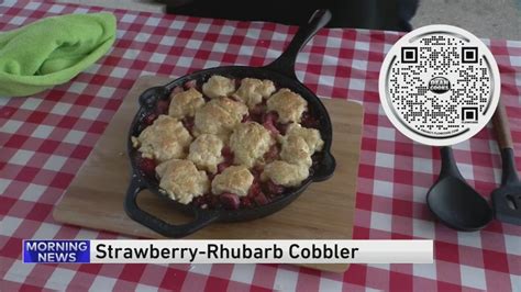 Dean cooks strawberry-rhubarb cobbler on the grill